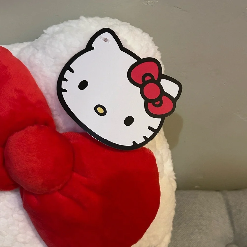 NWTS Hello Kitty Sherpa Pillow With Red Bow Accent. Made By Sanrio.